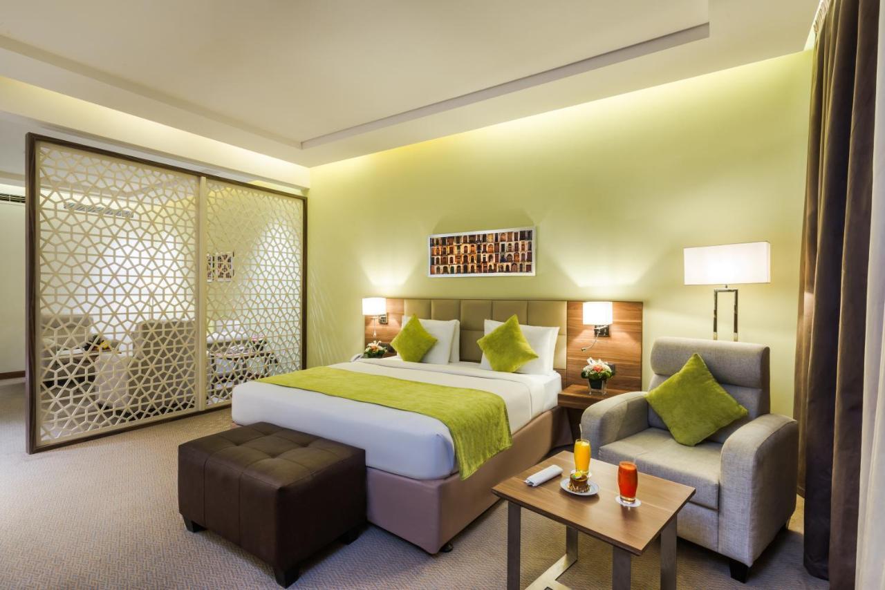 Mena Hotel タブーク エクステリア 写真