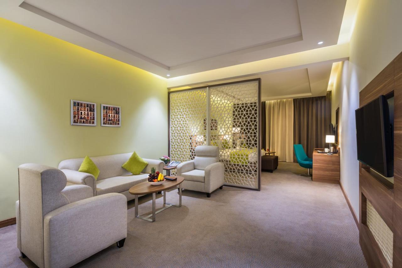 Mena Hotel タブーク エクステリア 写真