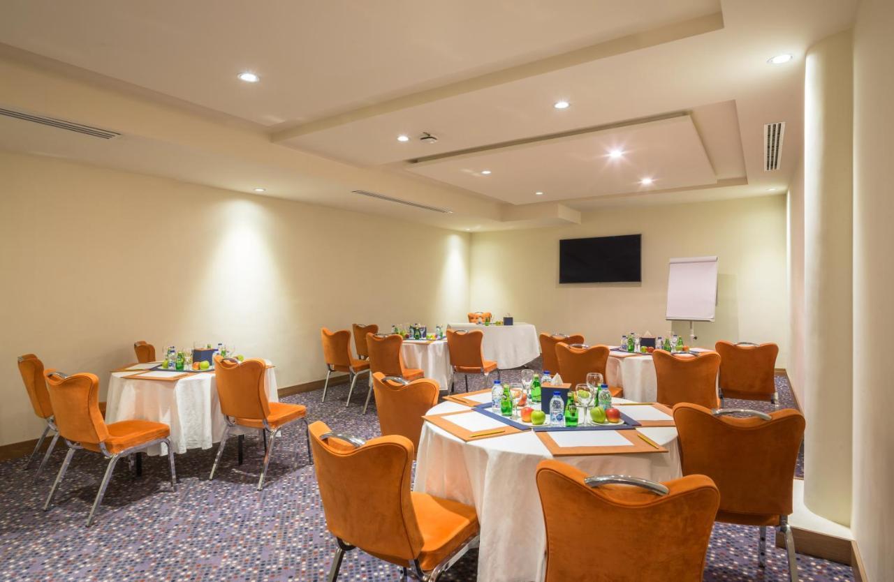 Mena Hotel タブーク エクステリア 写真